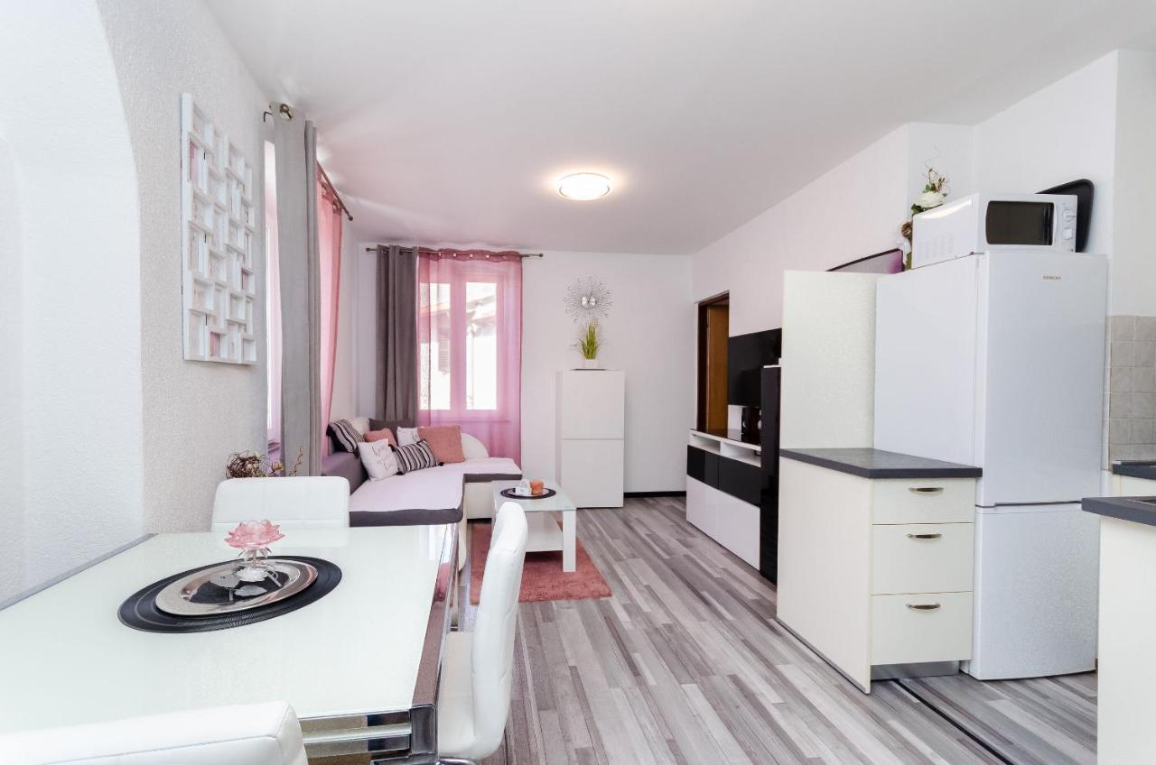 Apartment Mare Vrsar Exterior photo